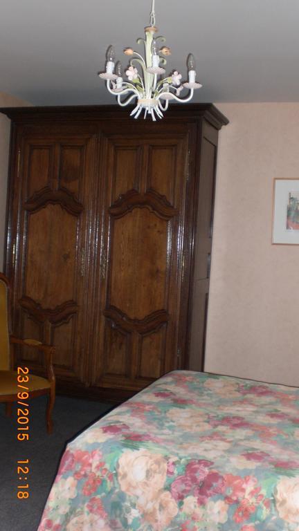 Auberge De L'Atre Quarre-les-Tombes Phòng bức ảnh