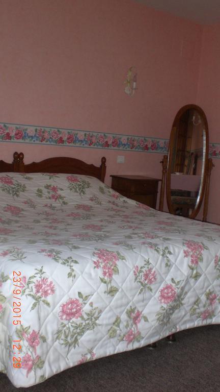 Auberge De L'Atre Quarre-les-Tombes Phòng bức ảnh